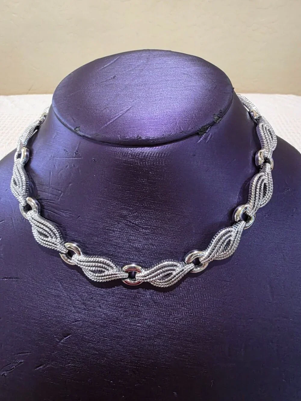 Vintage Signed Trifari (c) Silver-tone Swirled Link Choker Necklace 1950-60's